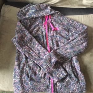 North face hoodie size large (only worn once)